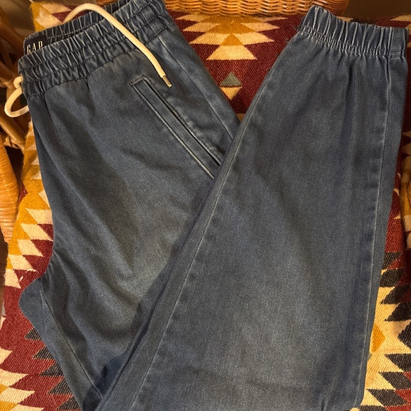 GAP Jean joggers - Picture 1 of 1